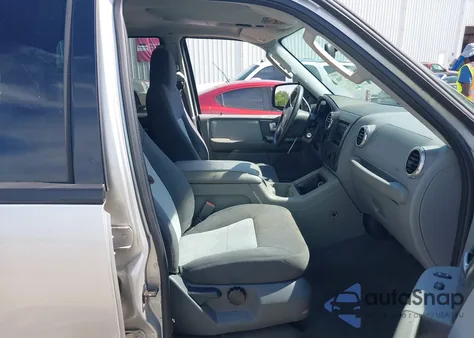 2004 Ford Expedition Xlt из США, поврежденный, VIN 1FMFU16W04LA20443